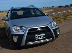 Etios-Cross-test-2