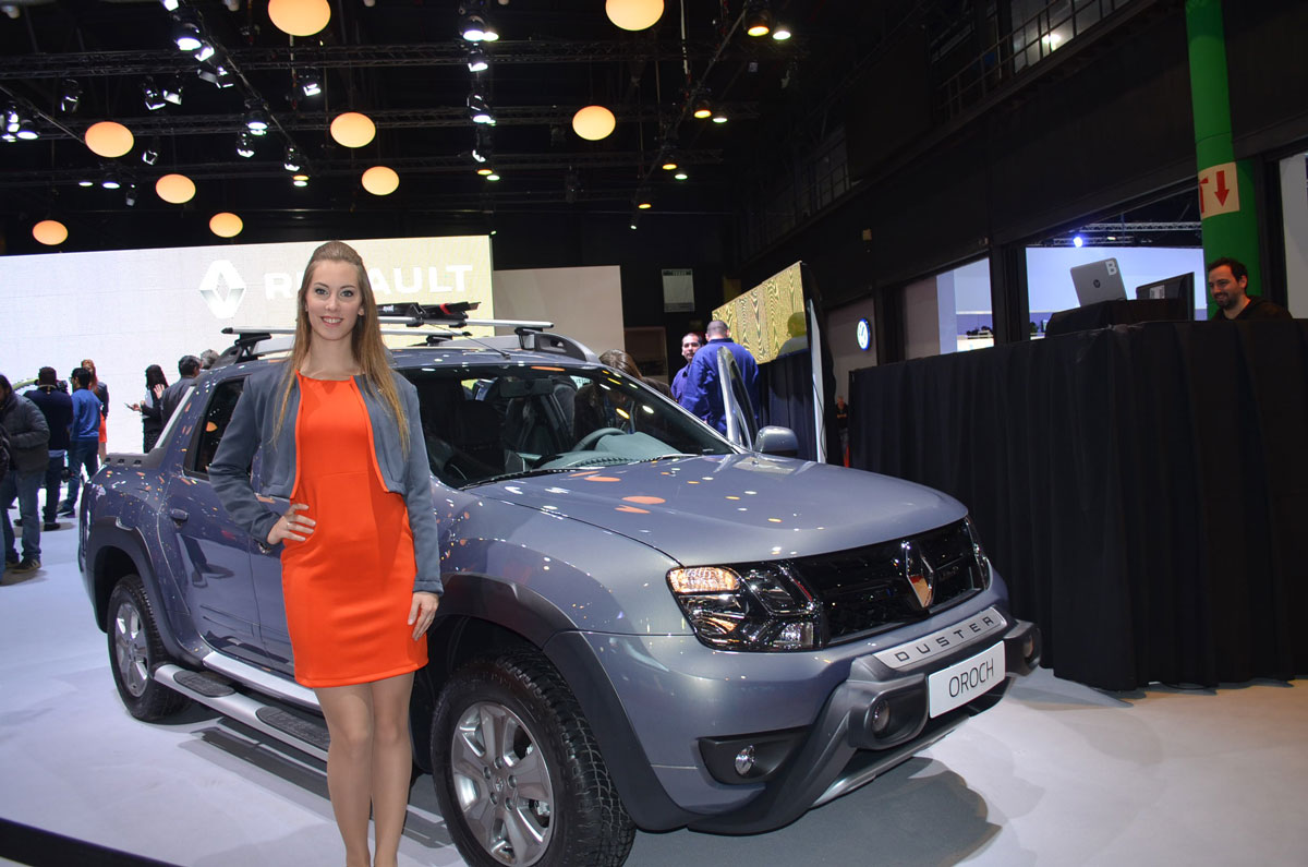 Renault-Duster-Oroch-salon