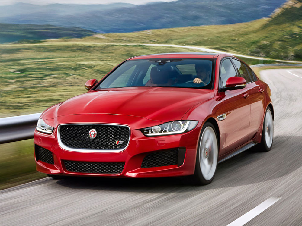 2016-Jaguar-XE