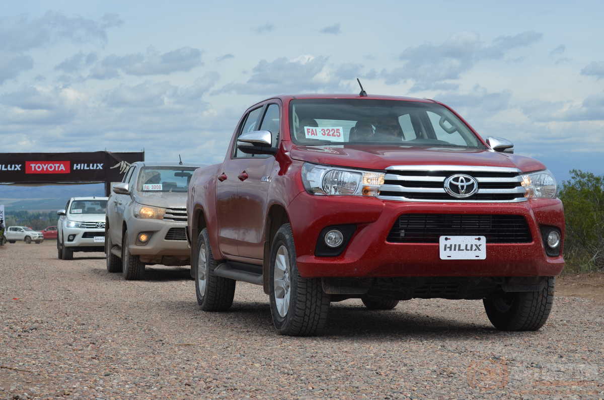 Hilux 2016 mendoza 11