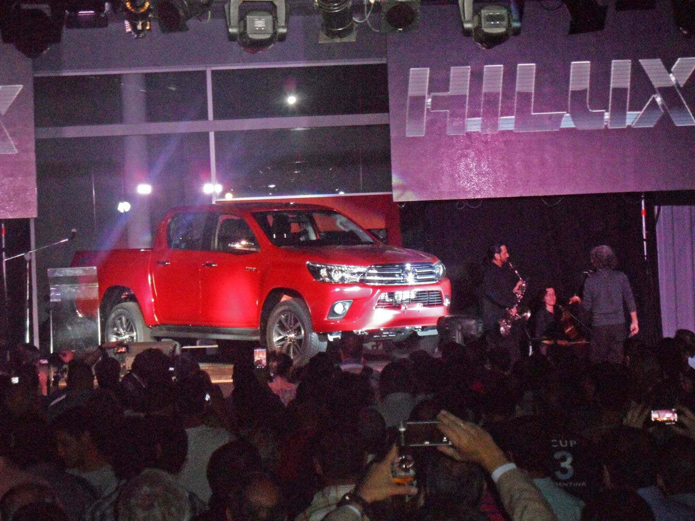 Toyota-Yacopini-Hilux-5