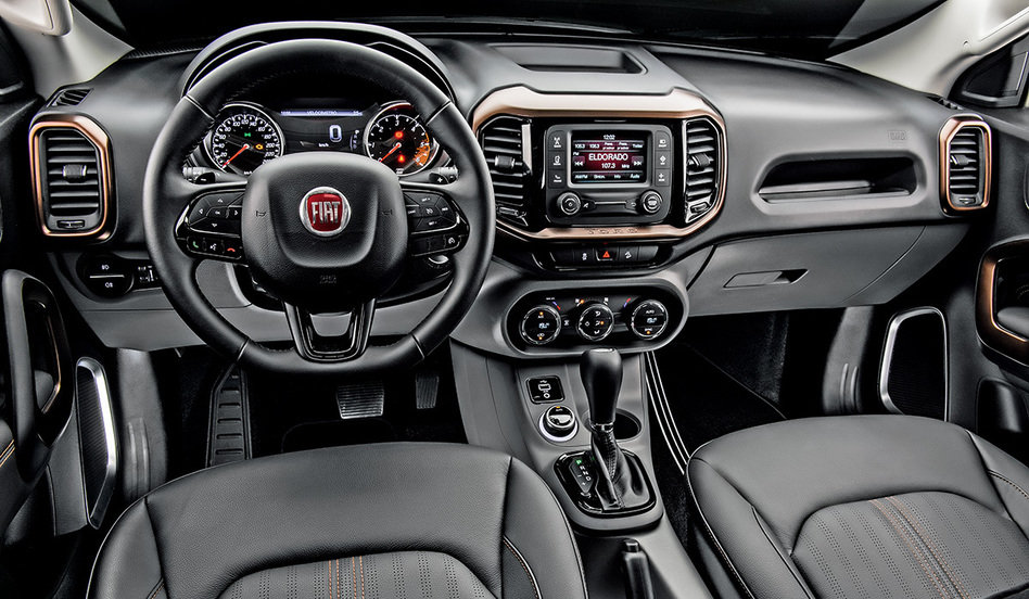 fiat toro interior