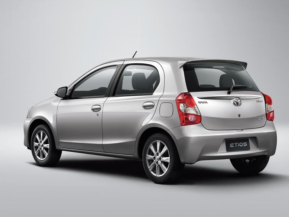 toyota-etios-2016d