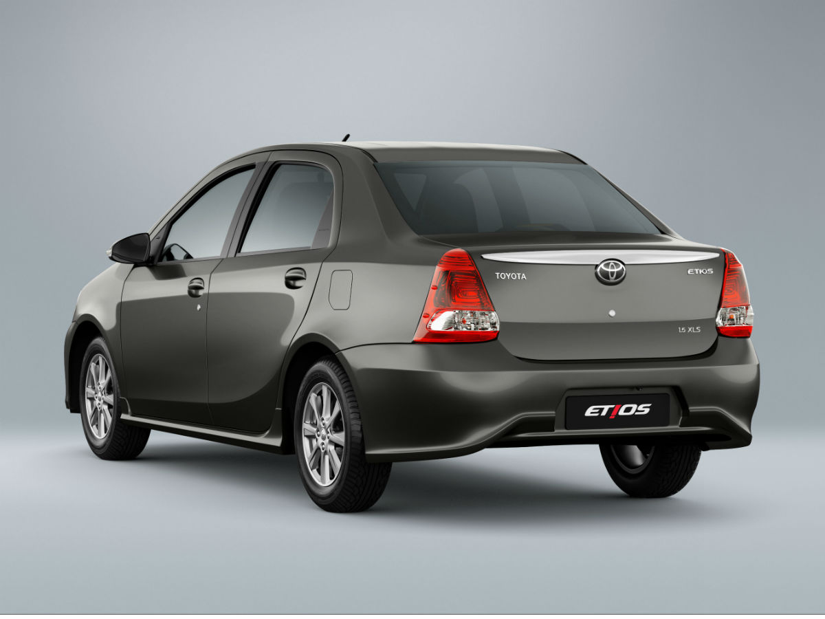 Toyota etios 2017 4