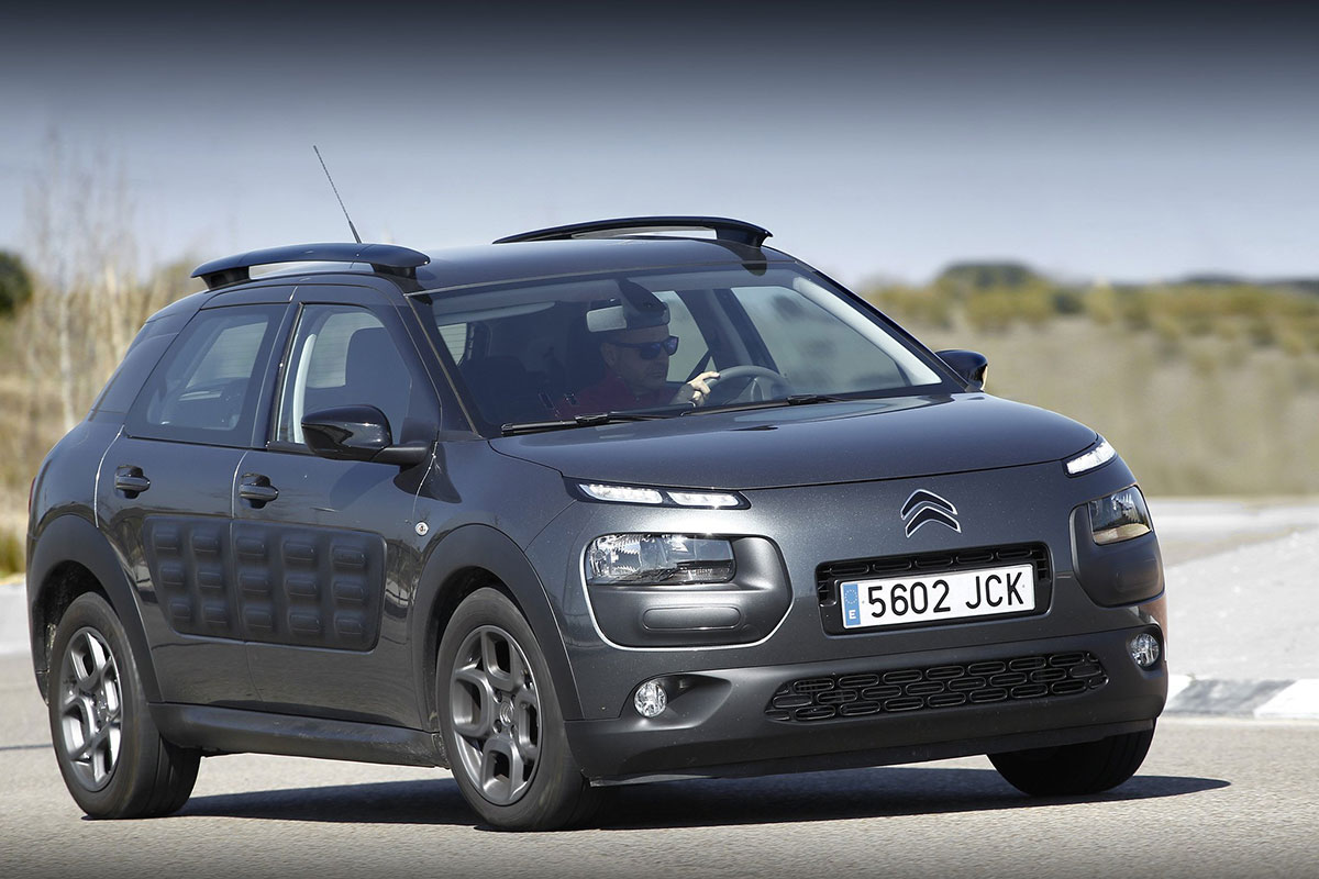 Citroen C4 cactus negro