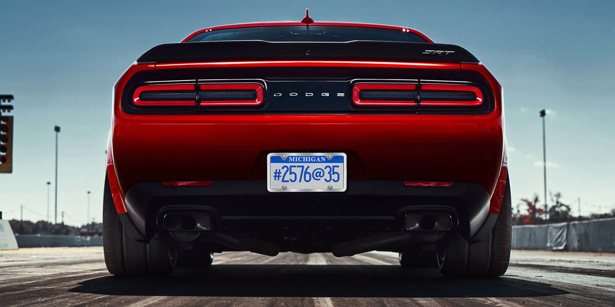Dodge Challenger SRT Demon trasero