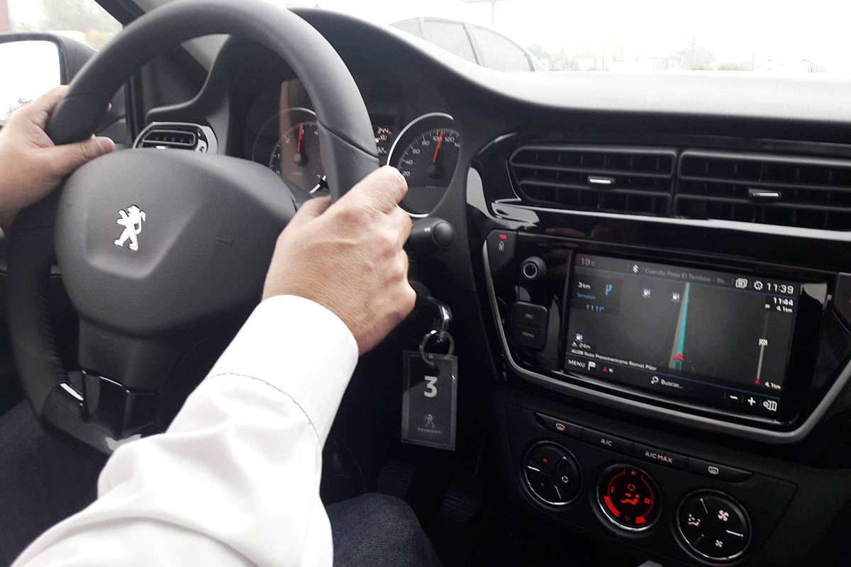 peugeot-301-contacto-6