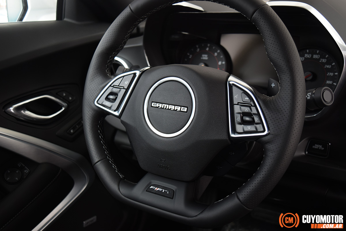 Camaro SS interior Mendoza