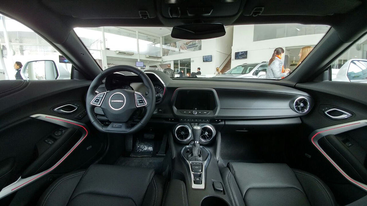 Camaro SS interior Mendoza