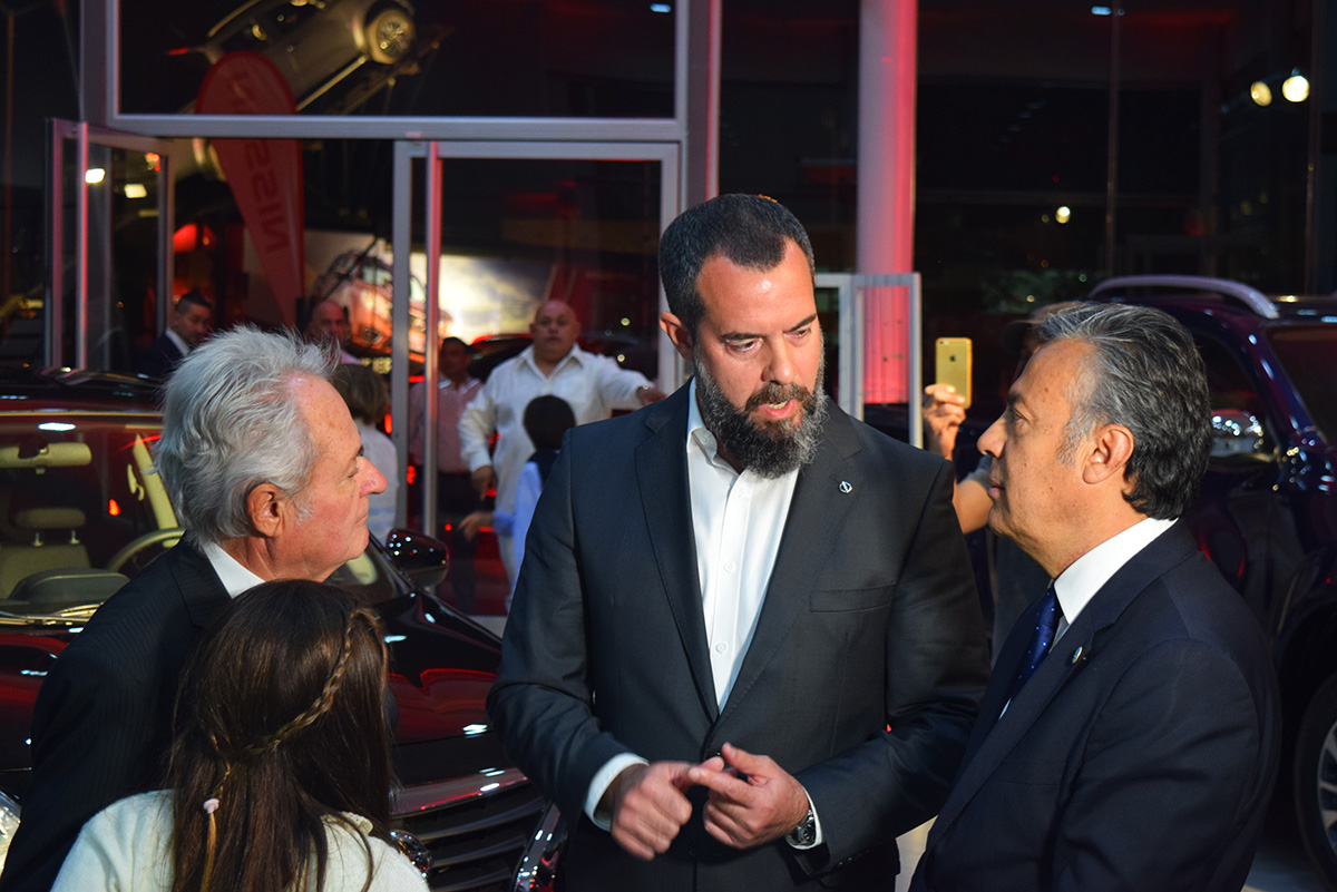 Yacopini Mirai Apertura