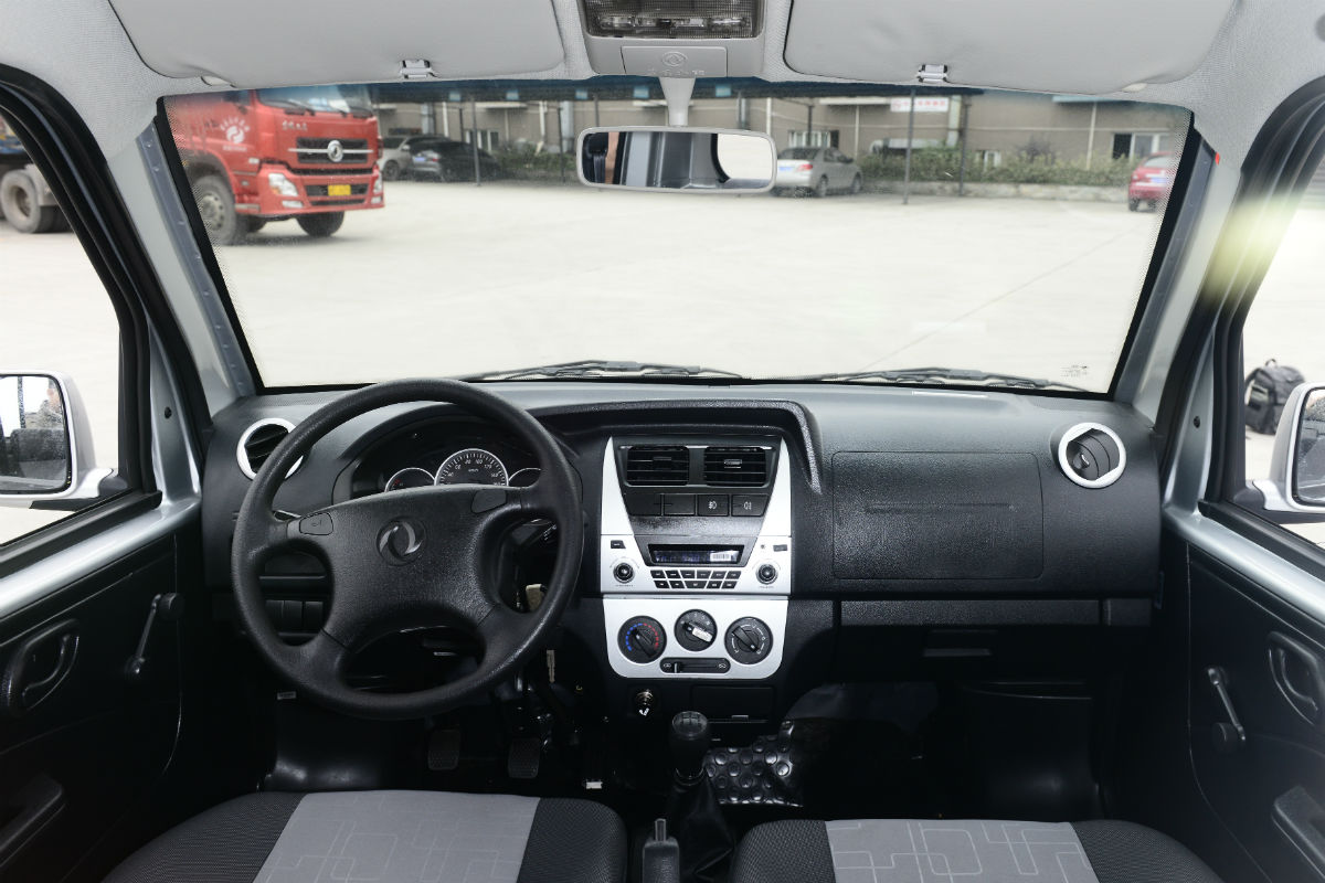 DFSK - K01H - Interior 1