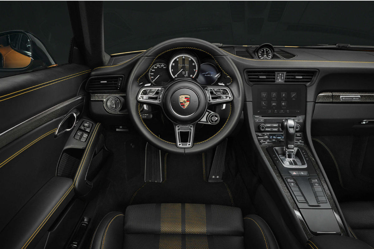 POrsche 911 turbo s exclusive seris 11