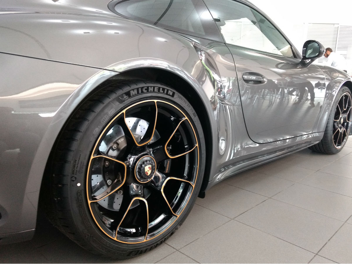 Porsche 911 exclusive series 3