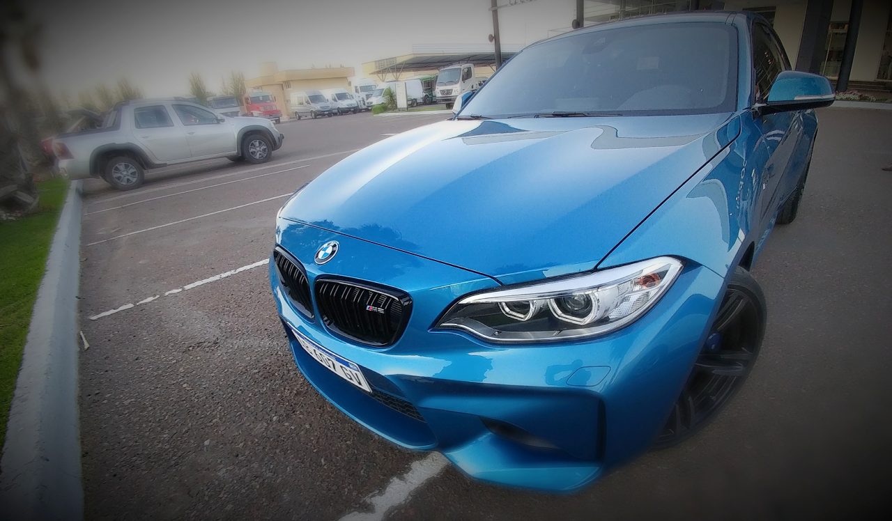 portada m2 desenfoque