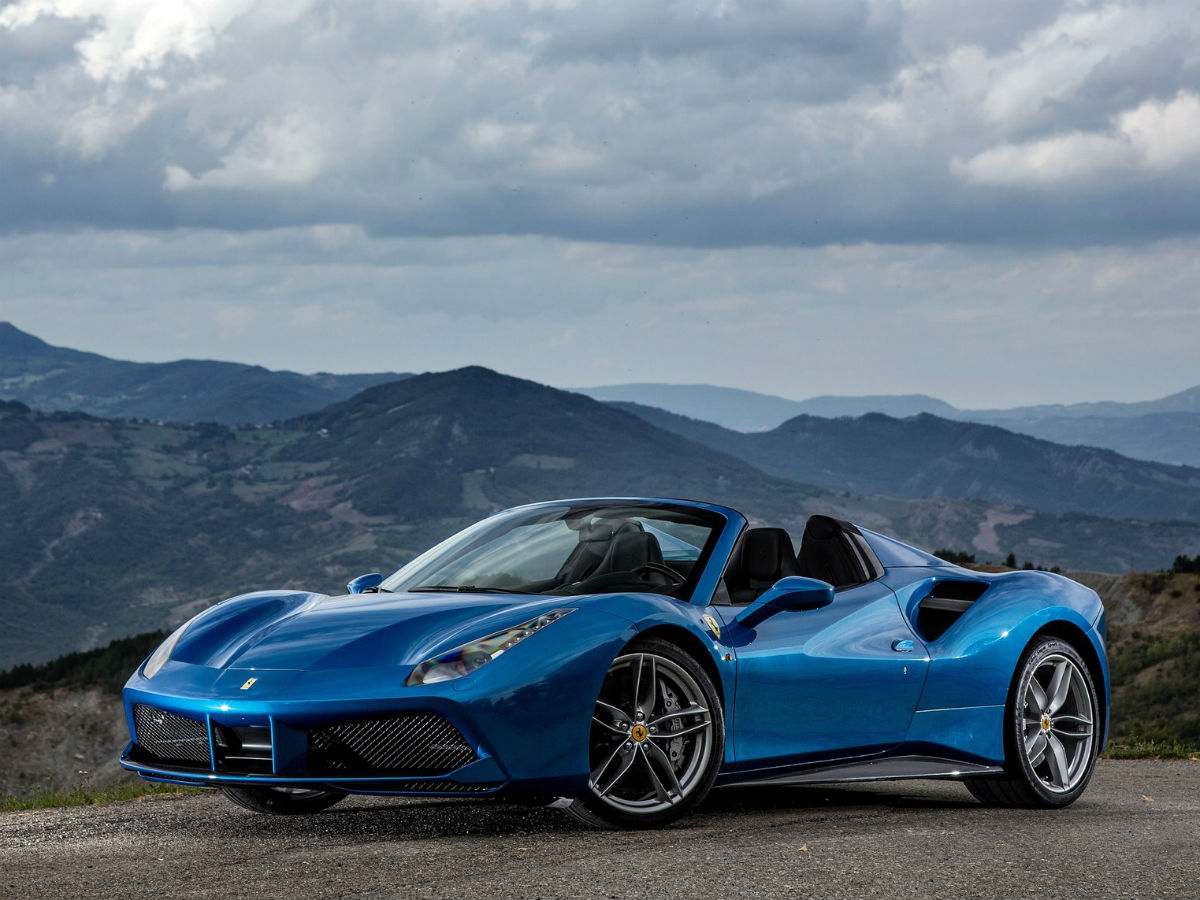 Ferrari-488_Spider 1