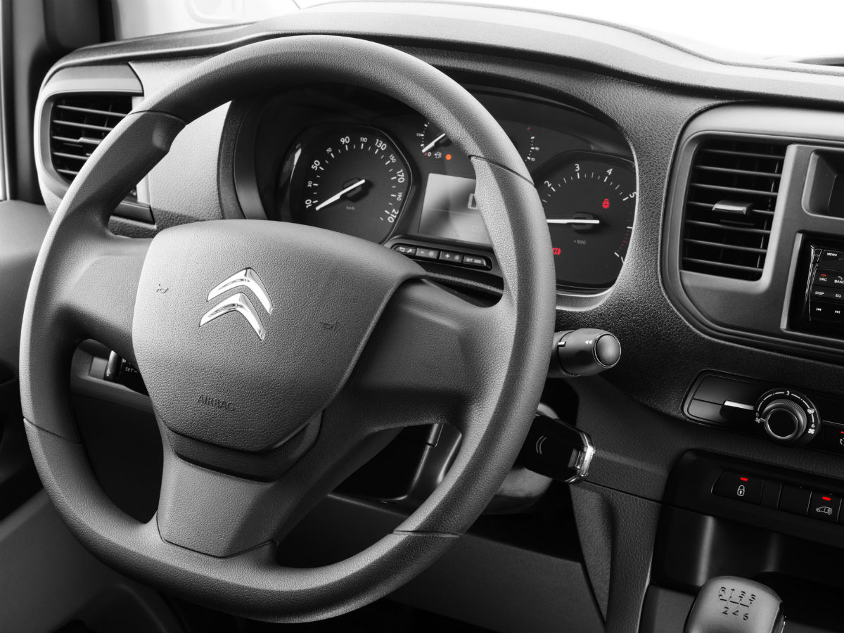 citroen jumpy interior