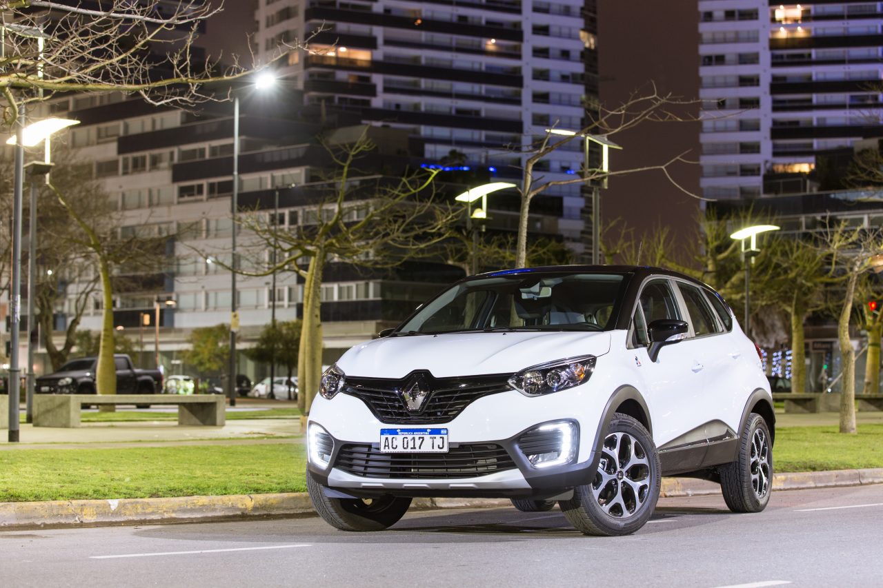 serie-limitada-renault-captur-le-coq-sportif-2
