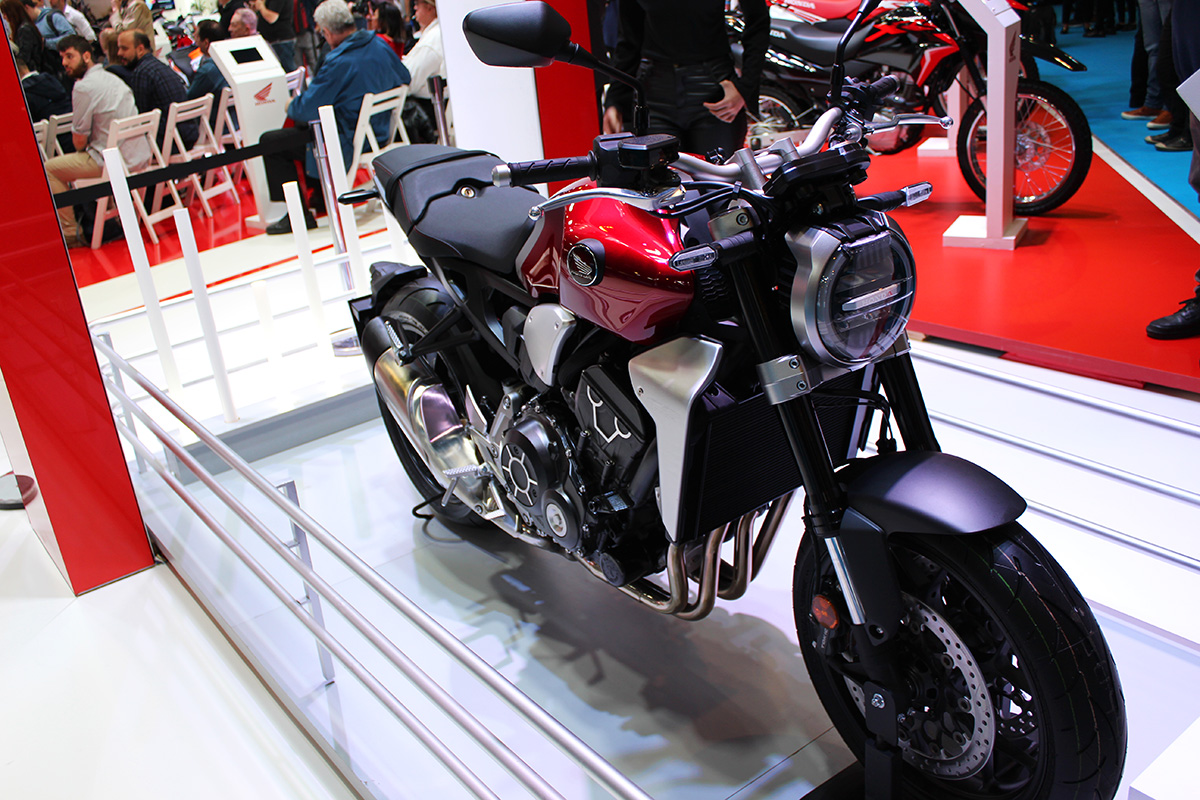 Honda R1000 Salon Moto