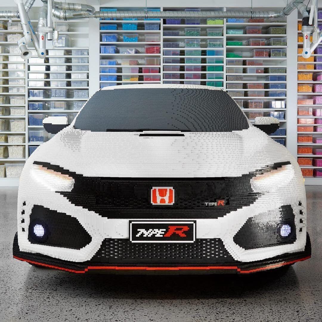 Honda Civic Type R LEGO Edition