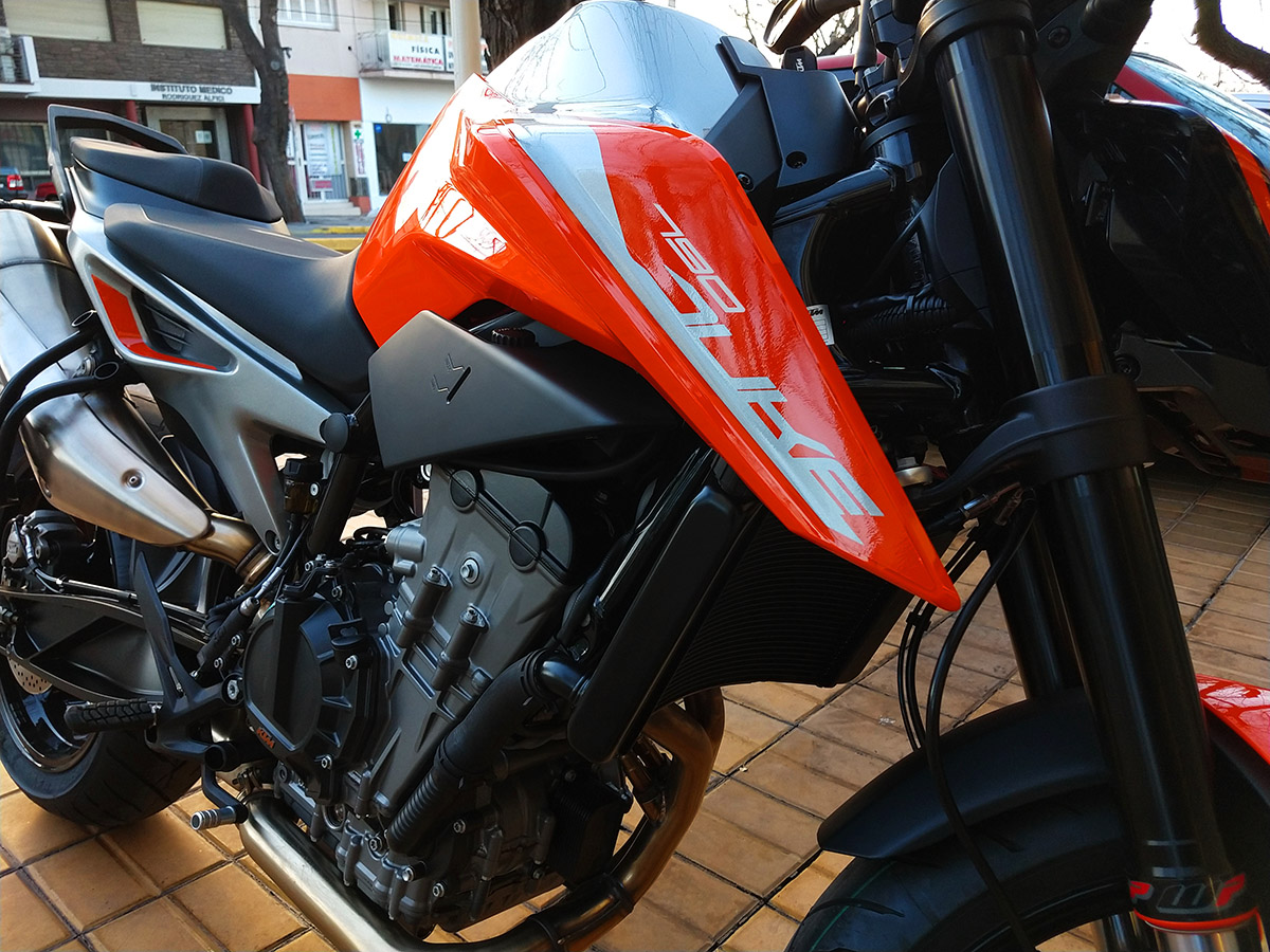 KTM 790 Duke