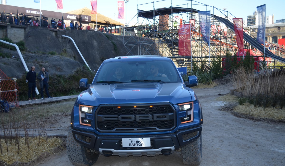 ford f150 raptor la rural