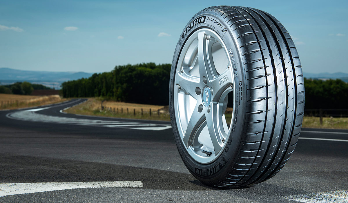MICHELIN-PILOT-SPORT-4