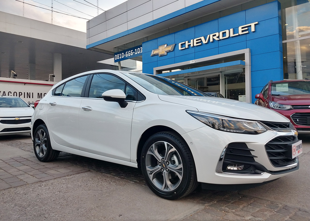 Chevrolet Cruze Premier WiFi hatch