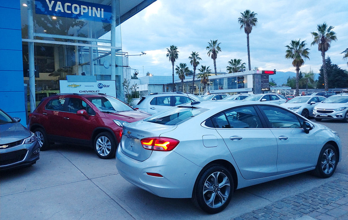 Chevrolet Cruze Premier WiFi sedán