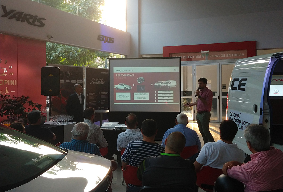 Toyota Hiace presentación Mendoza
