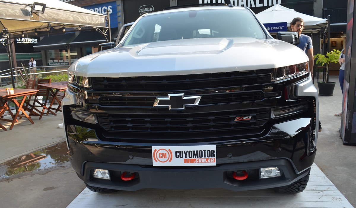 Chevrolet Silverado verano 2