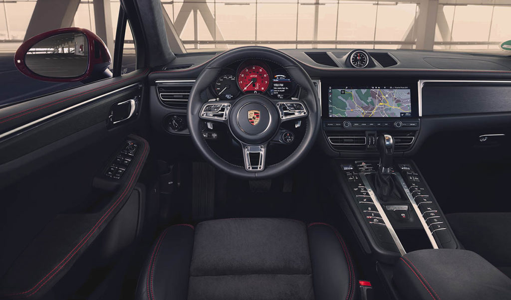 Porsche Macan GTS 2021 interior