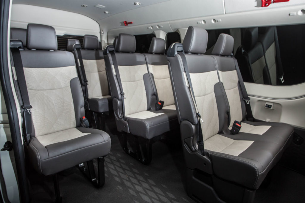 Toyota Hiace Commuter 2021