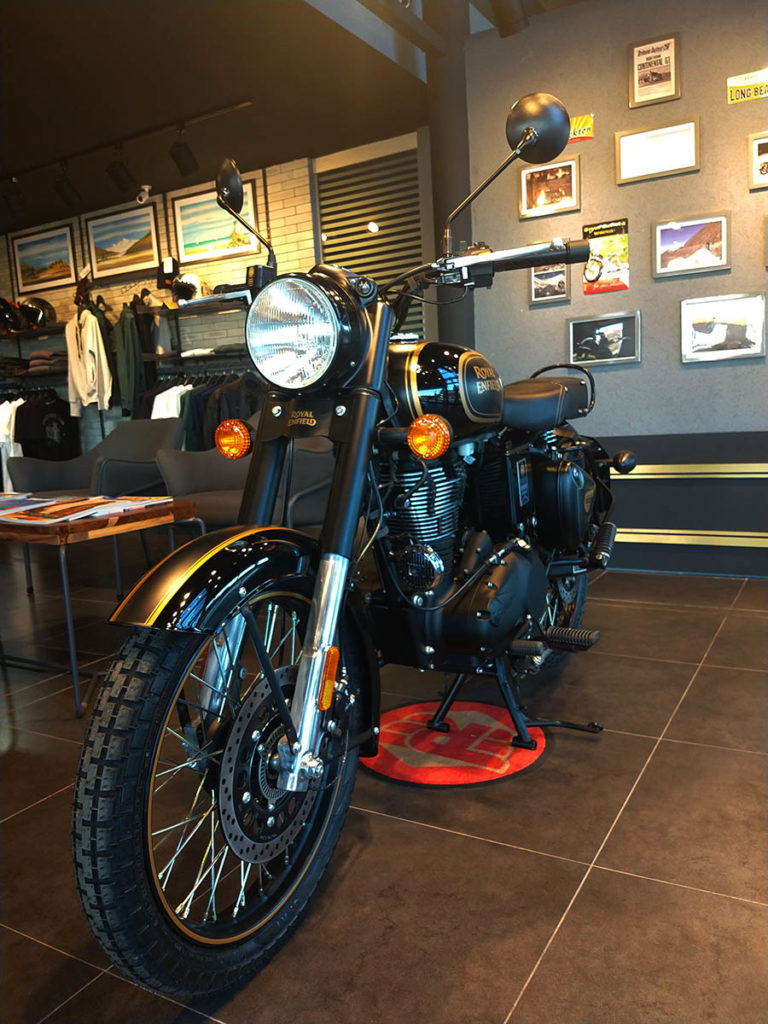 Royal Enfield Mendoza