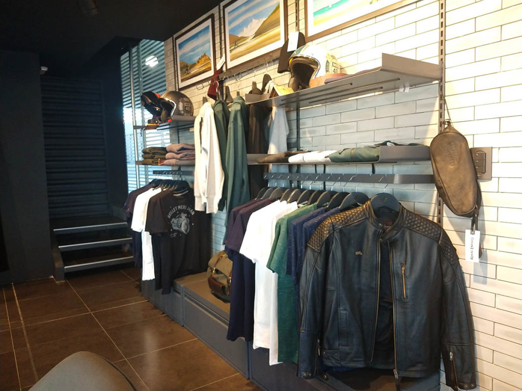 Royal Enfield Mendoza