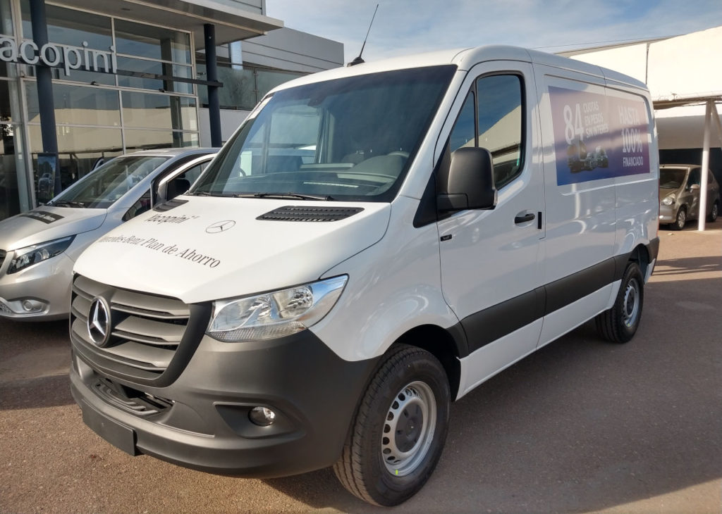 Yacopini MB evento planes Mercedes