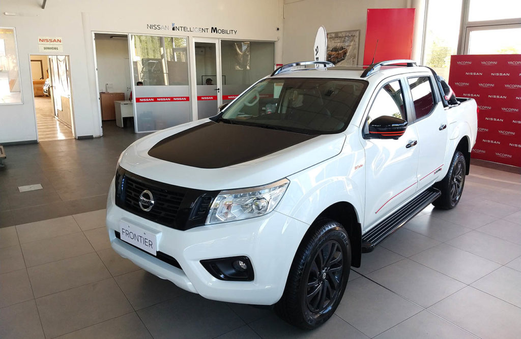 Nissan Frontier X Gear + Mendoza