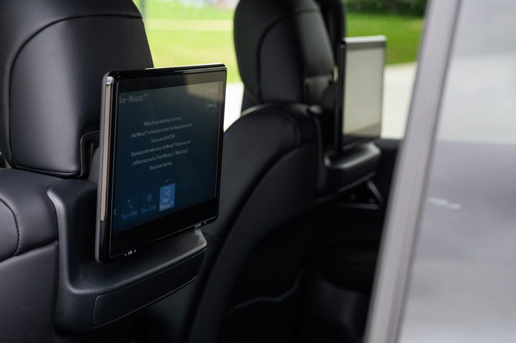 Toyota Land Cruiser 300 VC