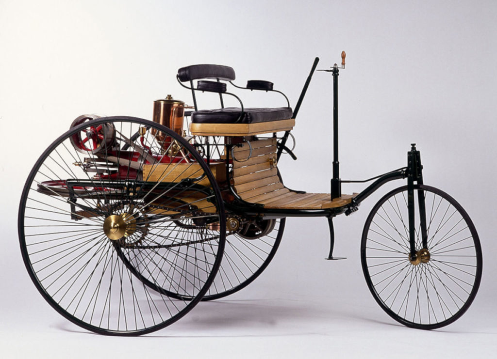 Mercedes-Benz 136 años del primer automóvil