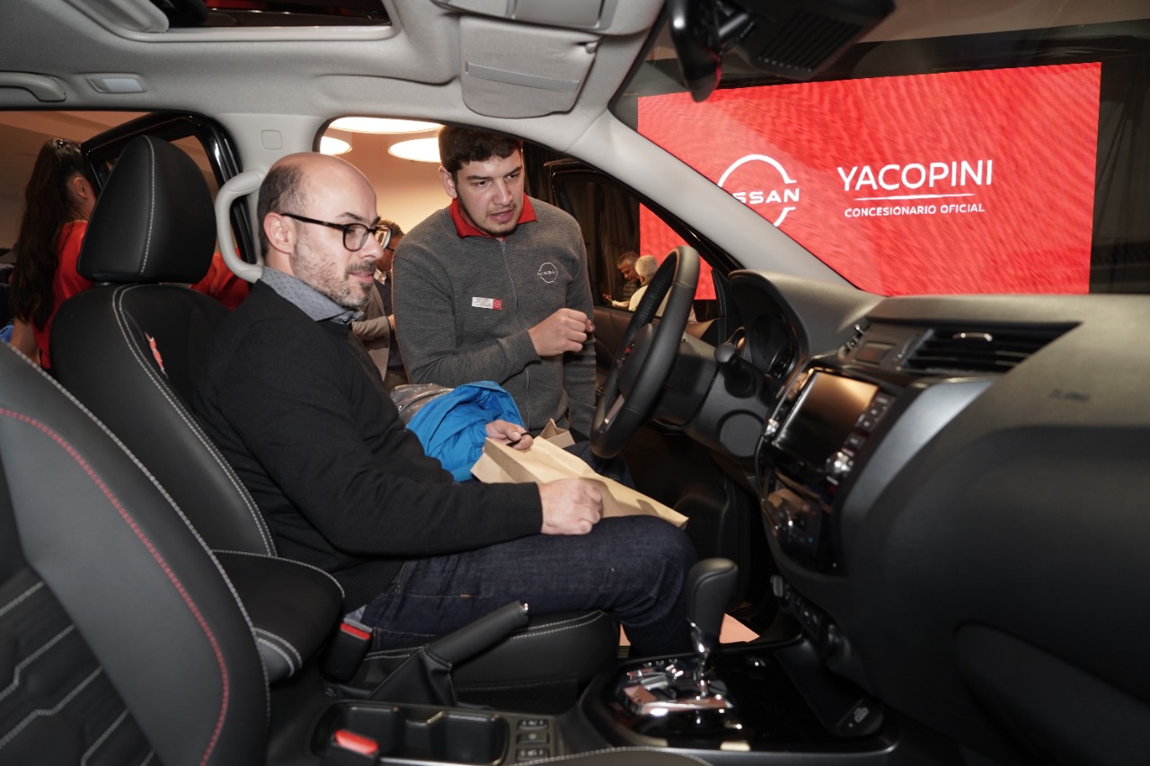 Frontier mirai cliente apertura