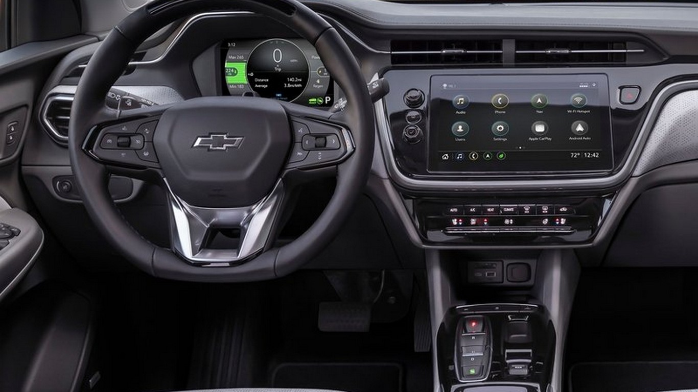 Chevrolet-Bolt_EUV-interior