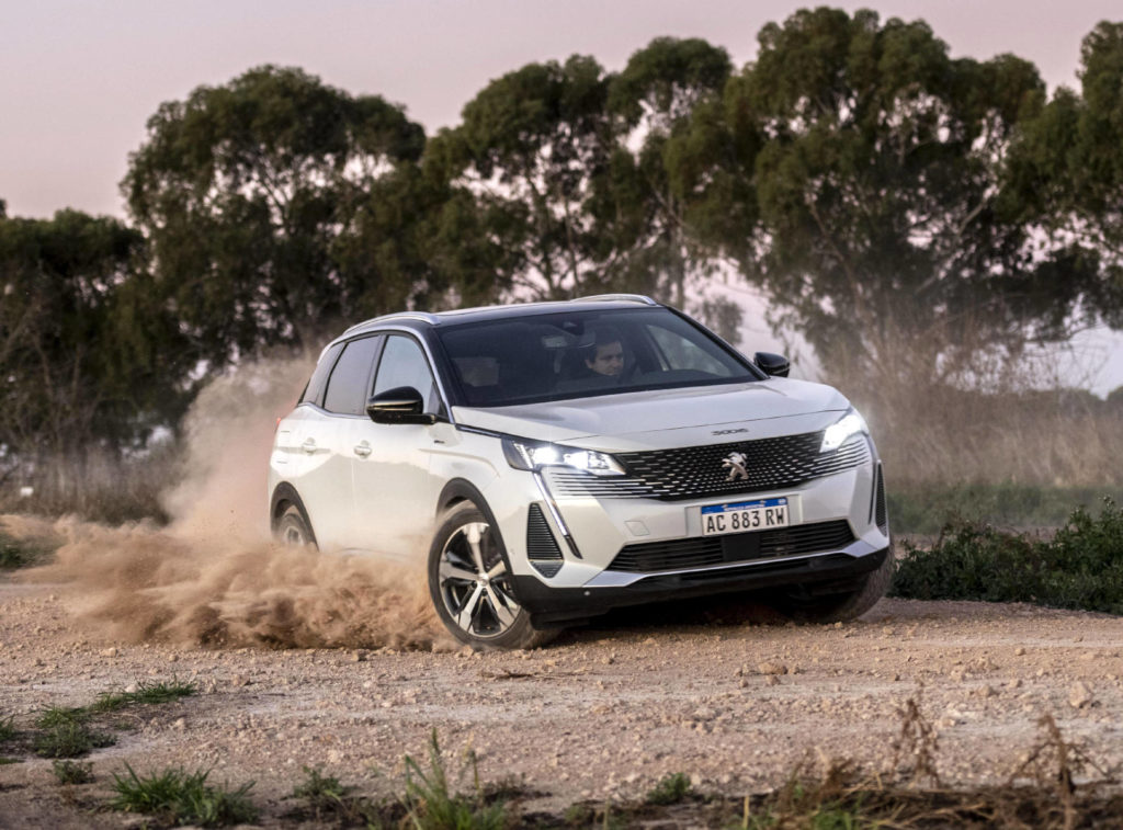 Peugeot 3008 Hybrid4 2022