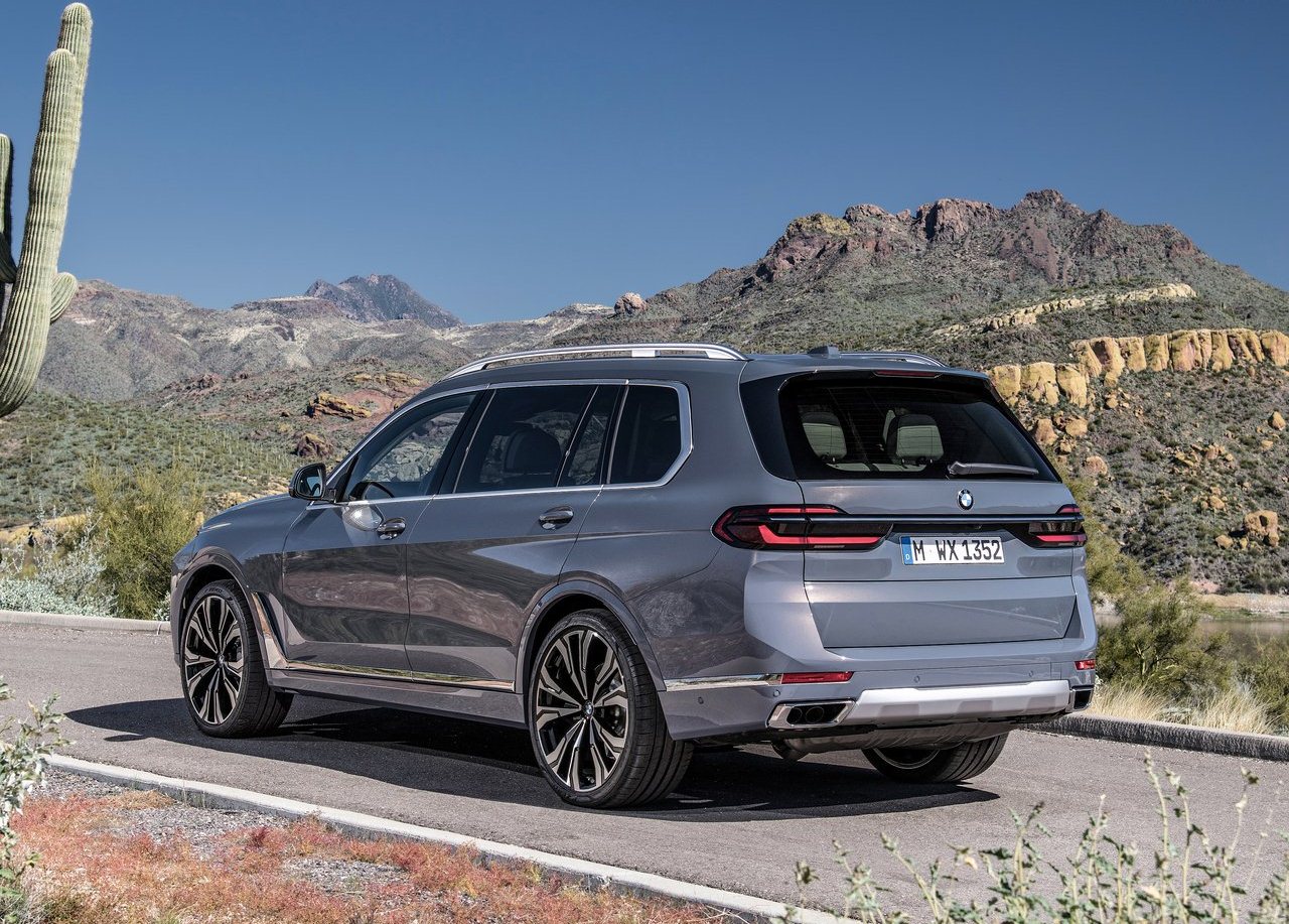 BMW X7