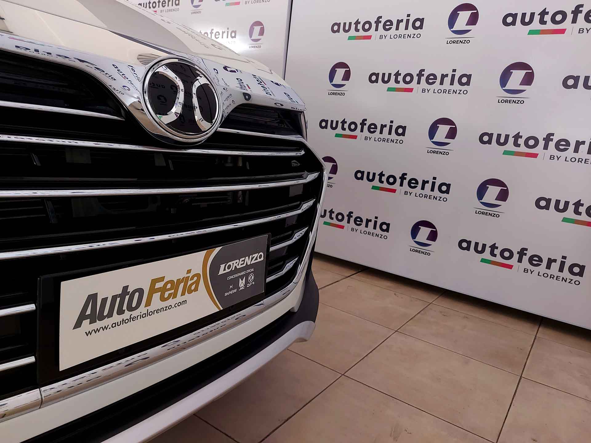 Baic-X55-blanca-modelo-2023-vista-autoferia