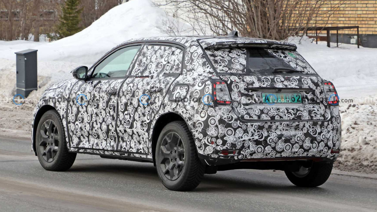 Fiat-600-SUV-camuflado-4