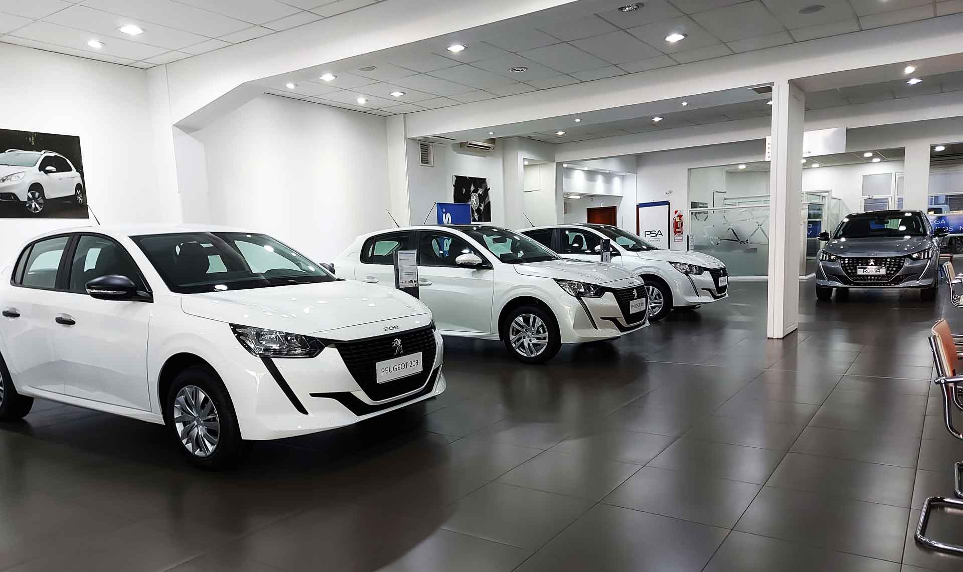 Peugeot-208-Roma-Autos