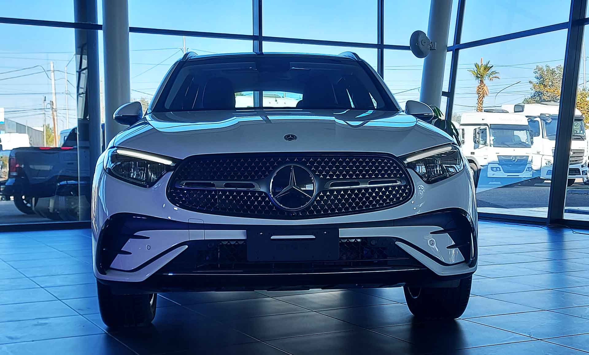 Mercedes-Benz-GLC-300-4Matic-Yacopini-frontal