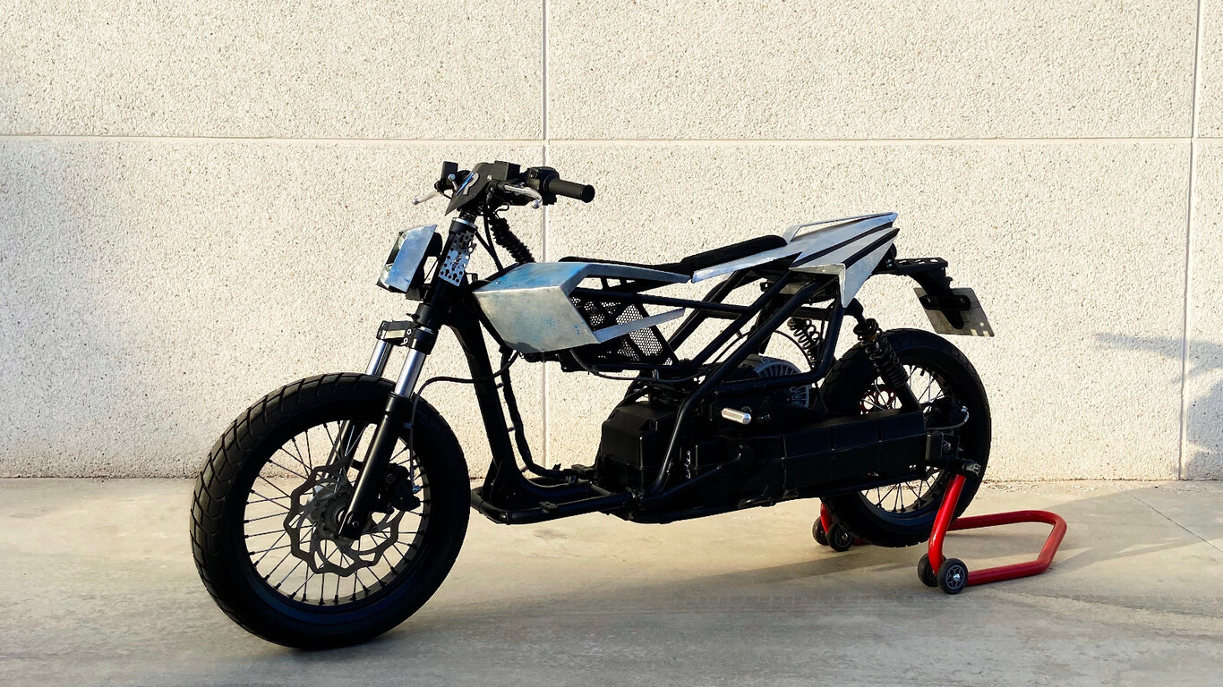 Scooter RAY 7.7 Bizarro Moto Concept.