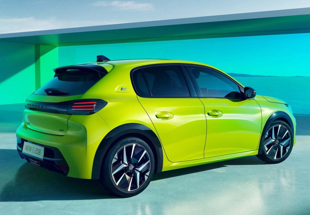 Peugeot e-208