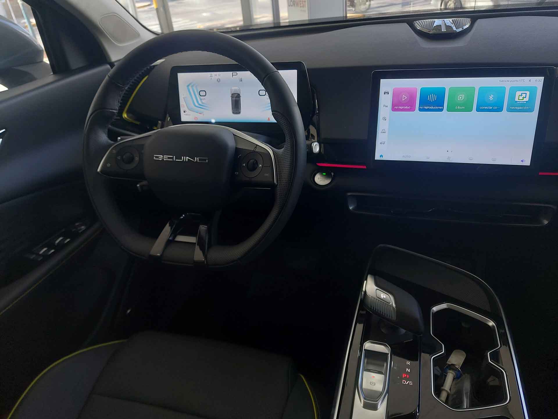 Baic-X55-II-interior-pantalla