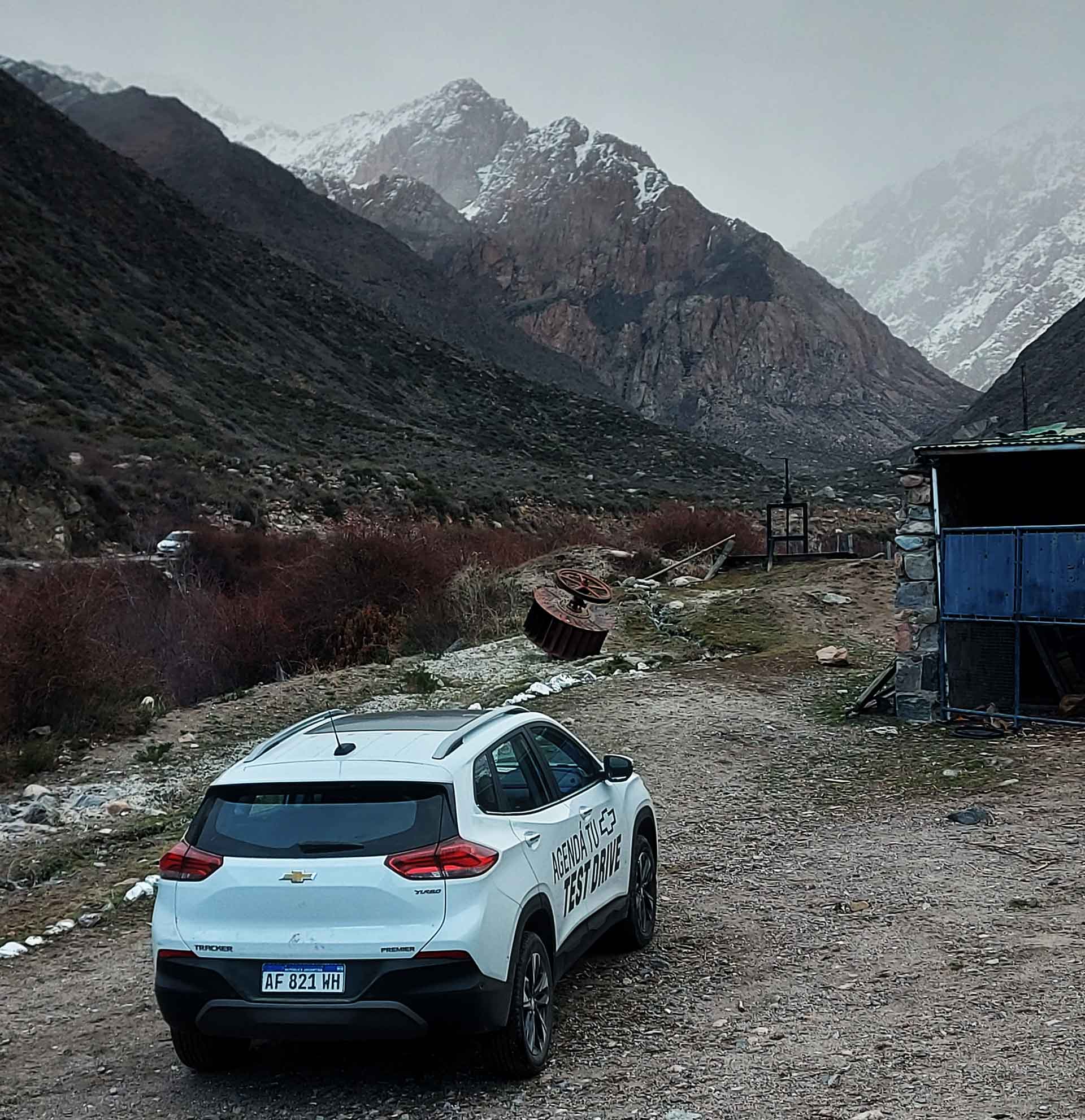 Chevrolet-Tracker-2023-vista-trasera-test